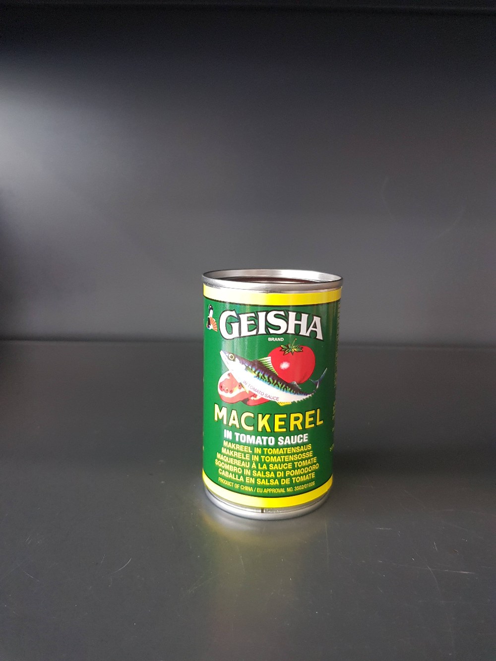 Geisha Makrelen in Tomatensauce